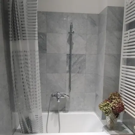 Appartamento Historic House 3 Minutes To Palazzo Reale By Interhome Torino