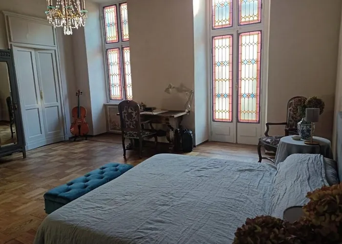 아파트 Apartment Historic House 3 Minutes To Palazzo Reale By Interhome 토리노