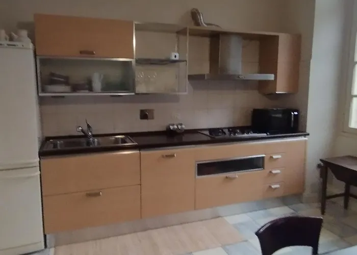 Apartment Historic House 3 Minutes To Palazzo Reale By Interhome