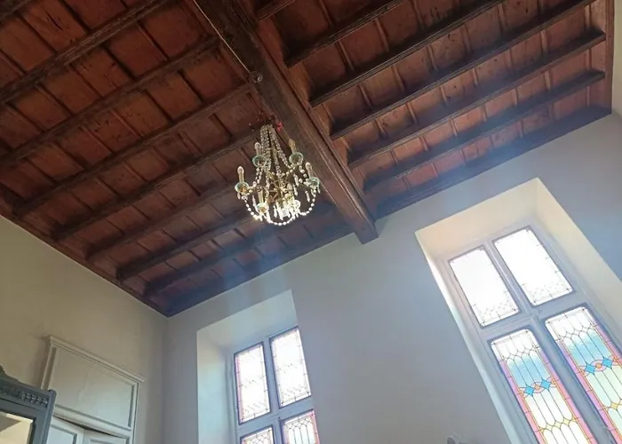 Historic House 3 Minutes To Palazzo Reale By Interhome *